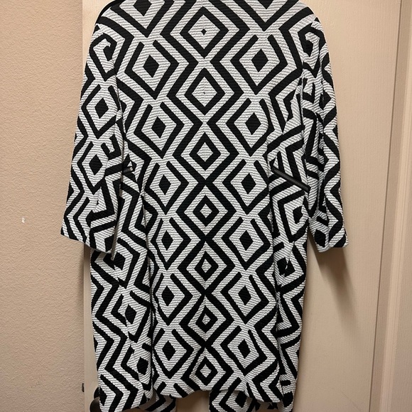 Chico's Black and White Geometric Dress - Picture 5 of 8